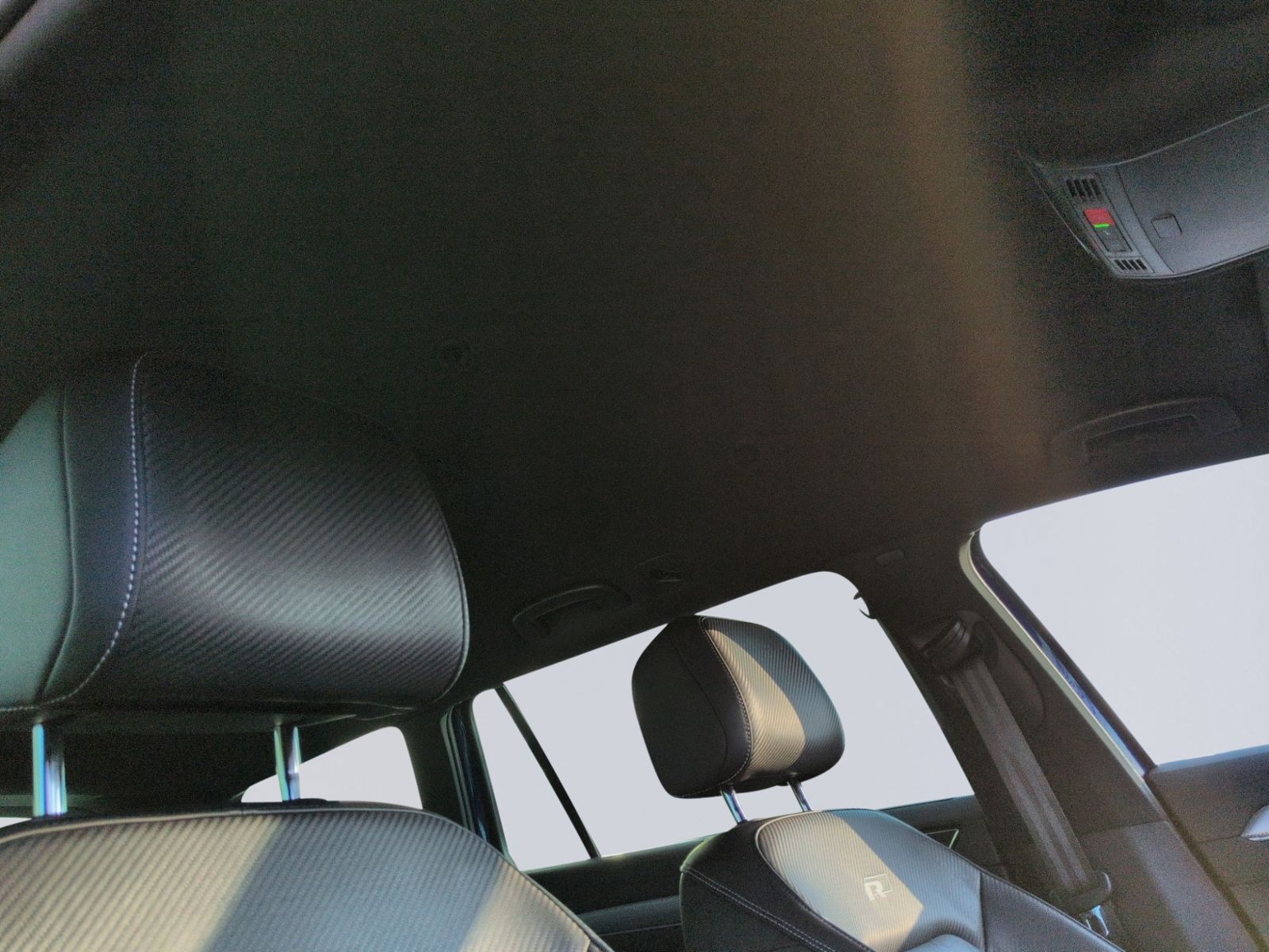 Passat Variant 2.0 TDI DSG Elegance/ R Line STHZ