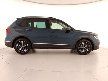 Volkswagen Tiguan - 8