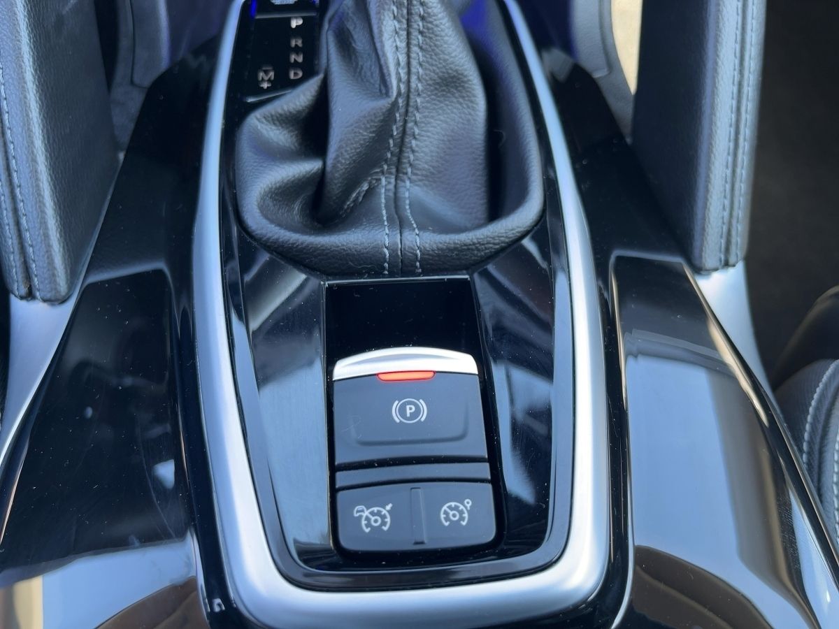 Fahrzeugabbildung Renault Koleos TECHNO TCe 160 EDC Kamera