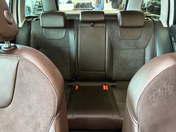 Skoda Octavia Scout*ACC*NAVI*AHK*PANO*2-Zonen*