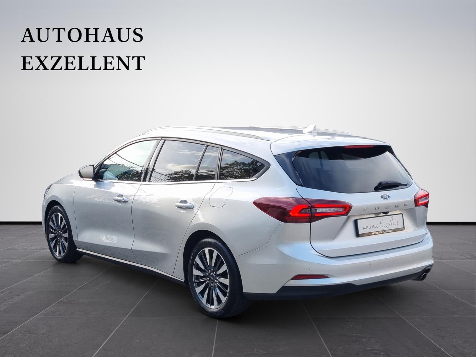 Ford Focus Turnier Titanium X*LED*1HD*ALU*ACC*PDC*SHZ