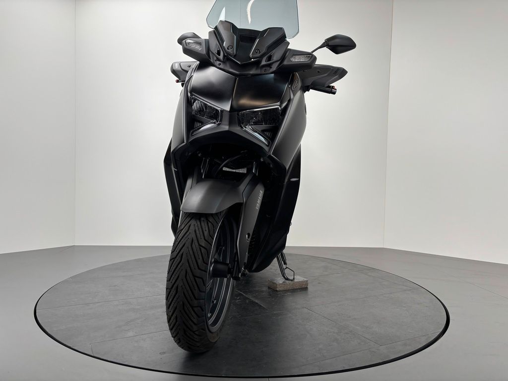 Fahrzeugabbildung Yamaha XMAX 300 TECHMAX *NEUWERTIG *TOPCASETRÄGER