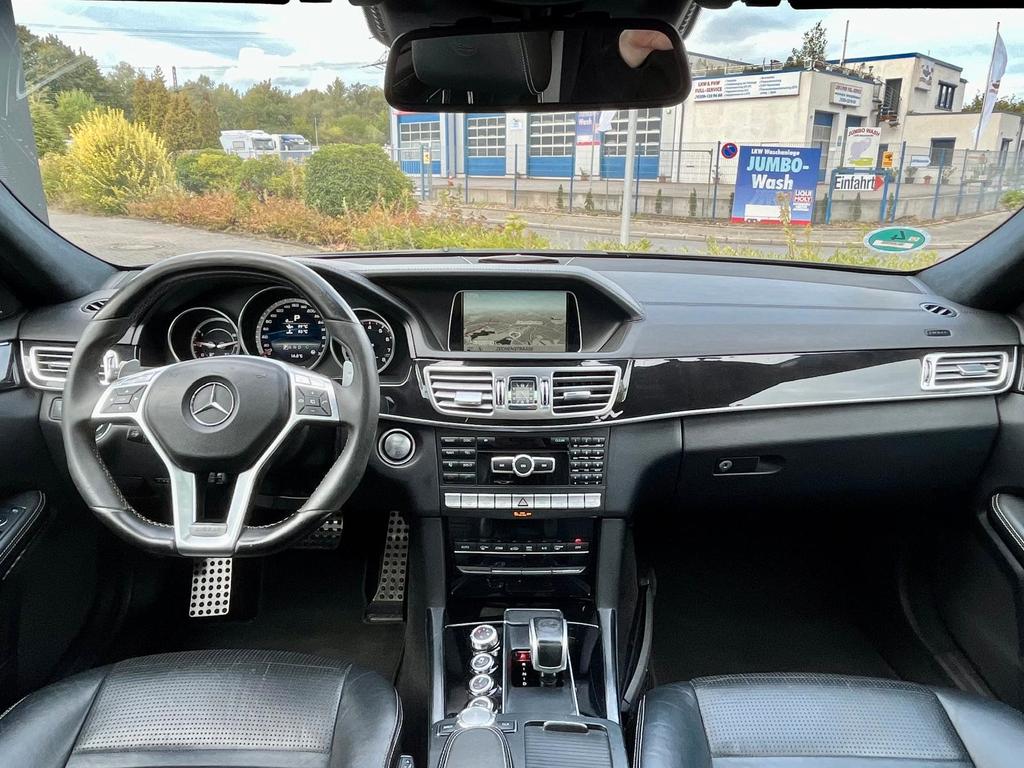 Mercedes-Benz E 63 AMG