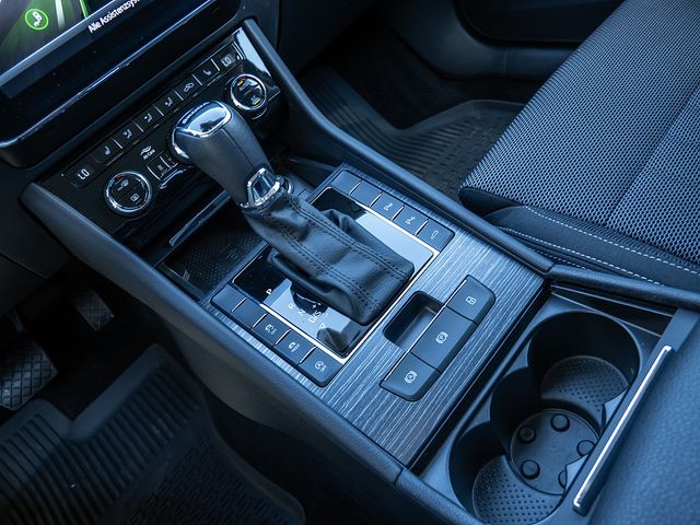 Foto Nummer 10: SKODA Superb