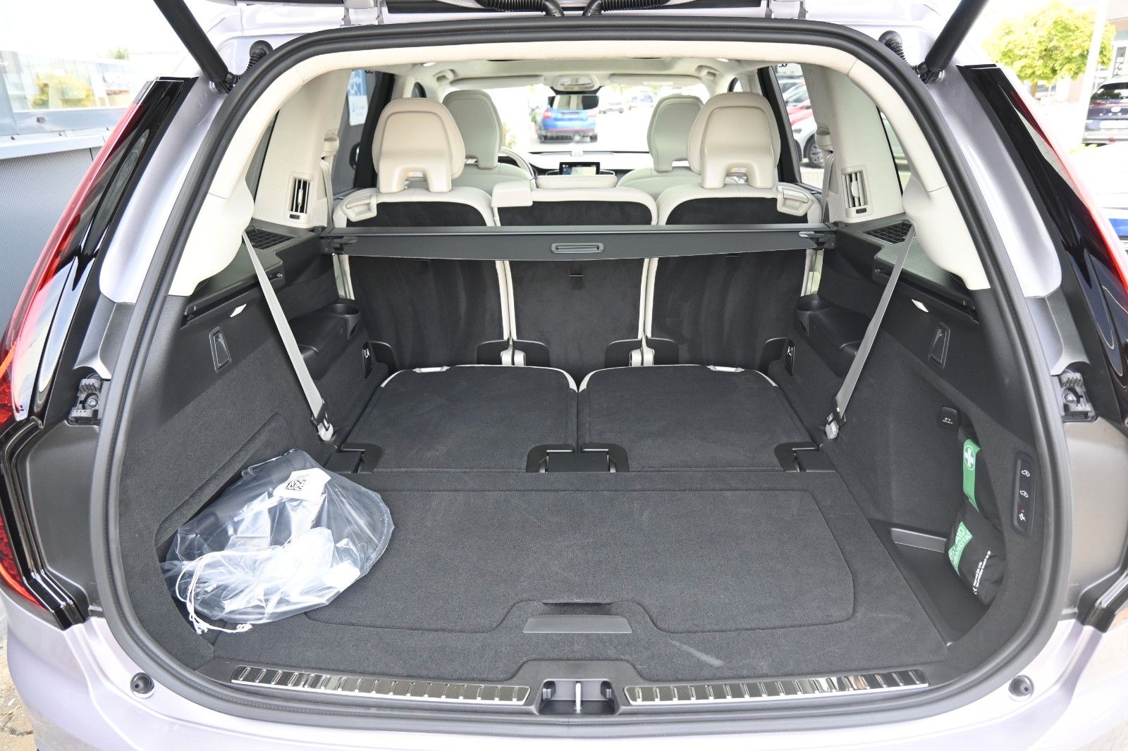 Fahrzeugabbildung Volvo XC90 T8 AWD Ultra Dark*STDHZG*360°*LUFT*ACC*AHK