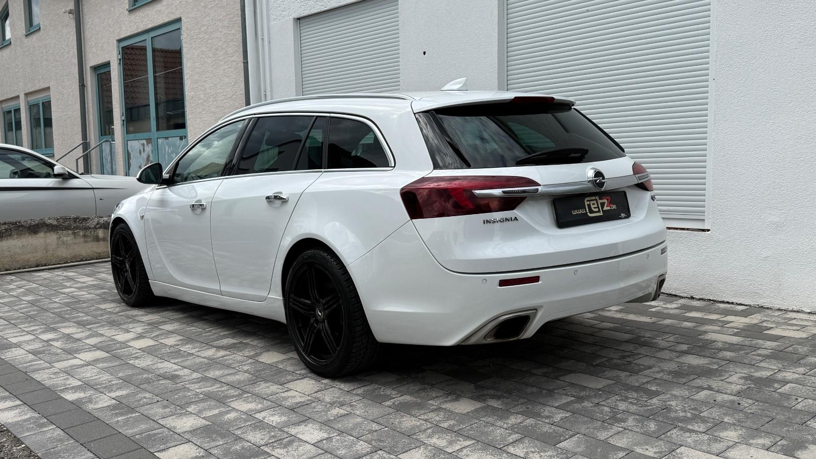 OPEL INSIGNIA OPC 2.8 V6 TURBO 325ch 4X4 - BVM - SIÈGES ÉLECTRIQUES CUIR - CAMÉRA DE RECUL - SONORISATION BOSE - APPLE CARPLAY