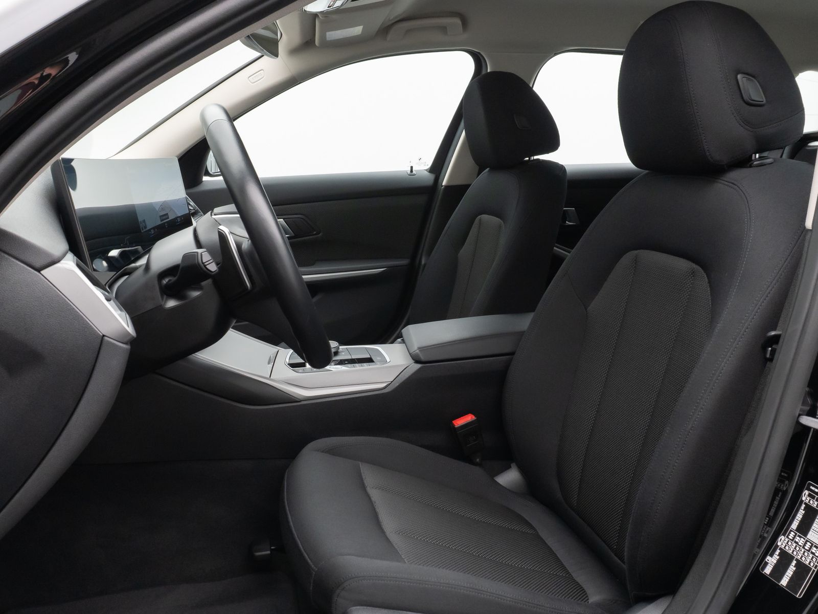 Fahrzeugabbildung BMW 318d Kamera DAB HUD Stop&Go DrivAssist Adapt.LED