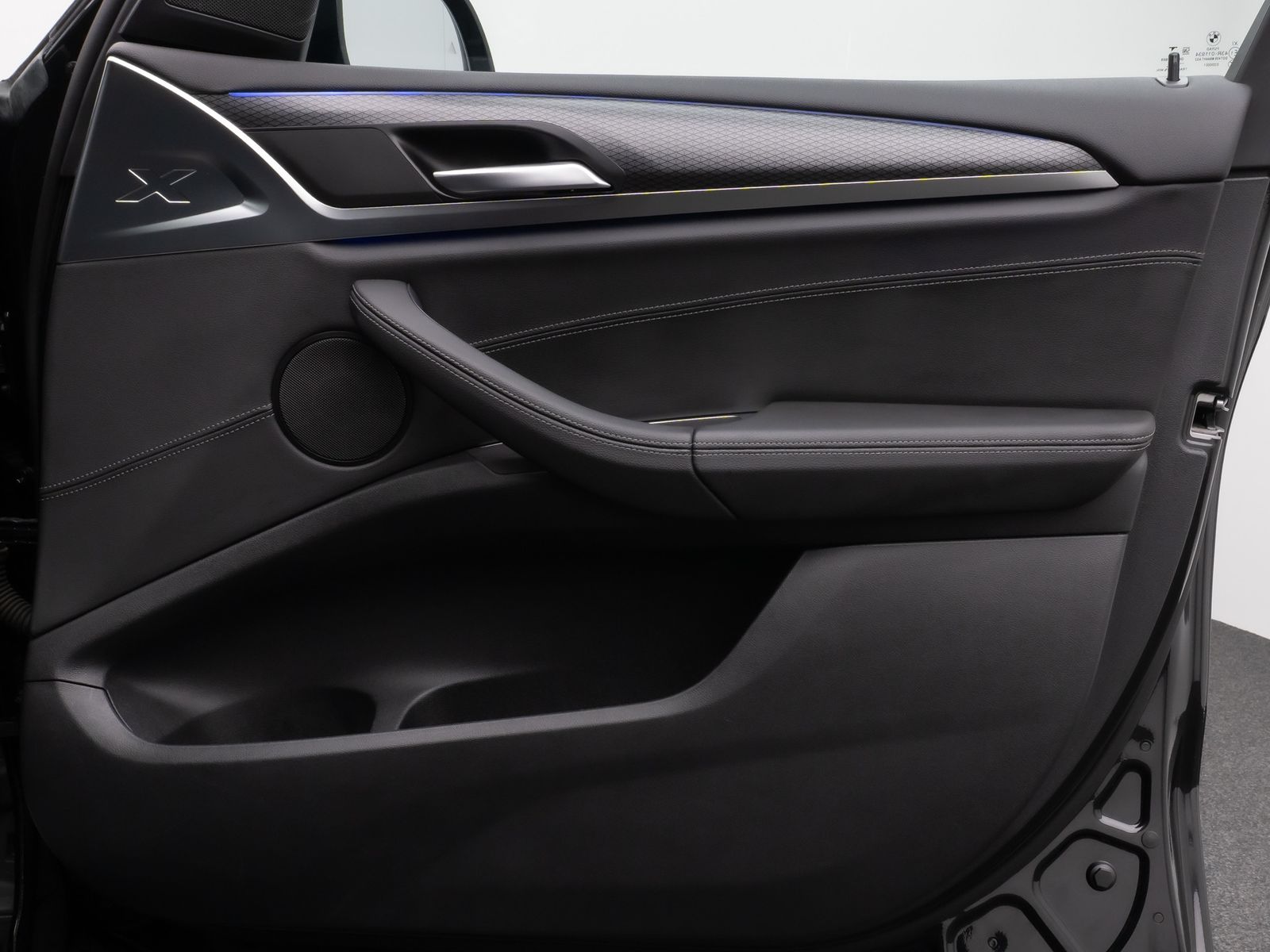 Fahrzeugabbildung BMW X3 xD20i M Sport Panorama 360°DAB Komfort 21Zoll