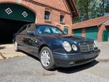 Mercedes-Benz Mercedes Benz E320 (W210) Elegance - Volla... - gebrauchte Mercedes-Benz E 320 aus dem Jahr 1998