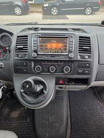 Volkswagen T5 Transporter - 11