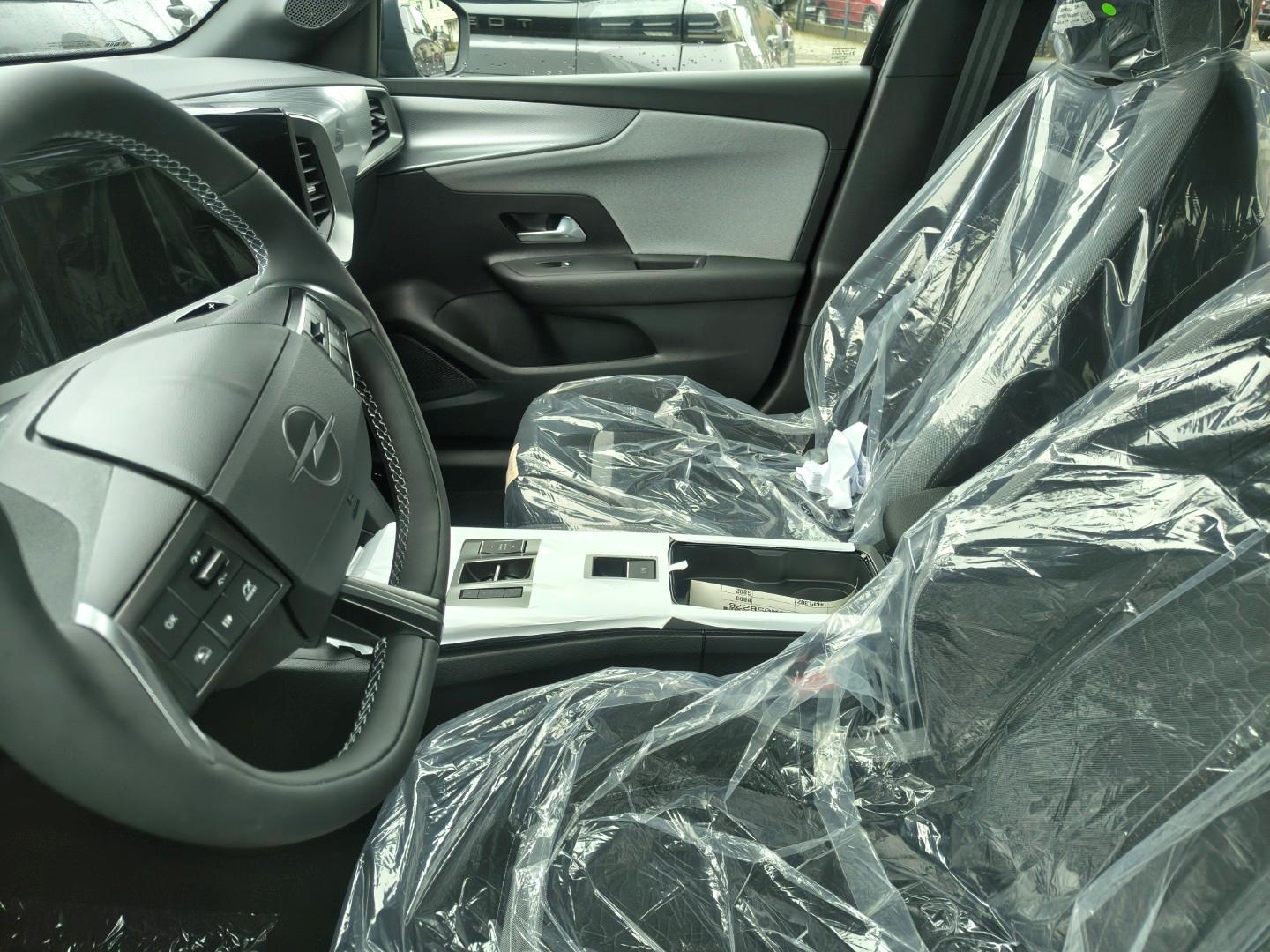 Opel Mokka Edition AT8 SHZ