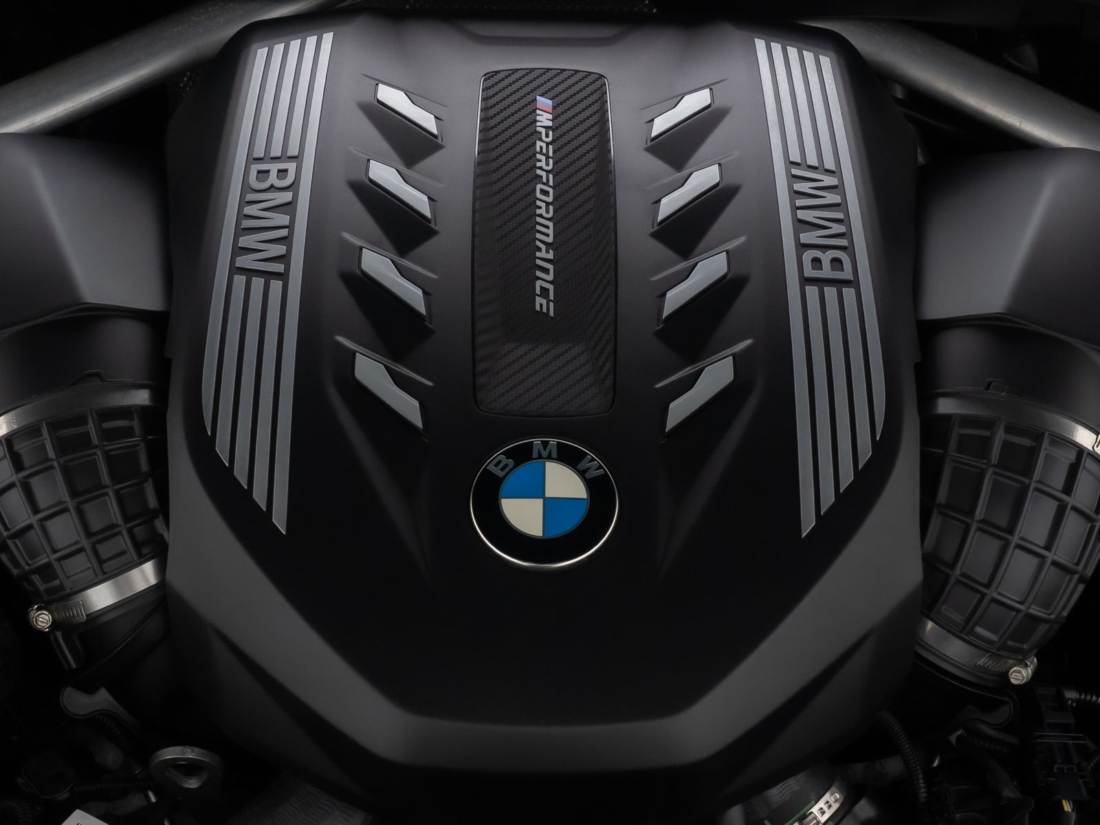 Fahrzeugabbildung BMW X5 M50i B&W Individual 360°HUD DAB Panorama Voll