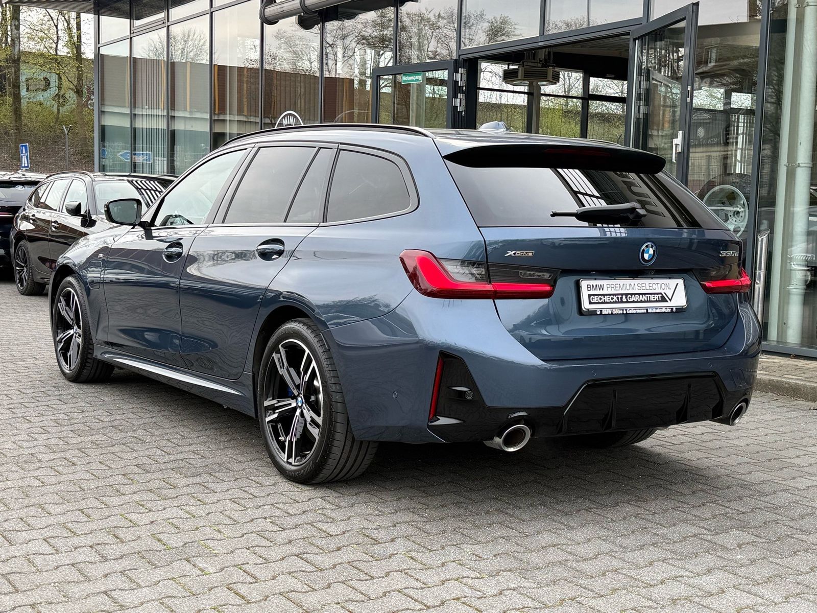 BMW 330 - Bild 4