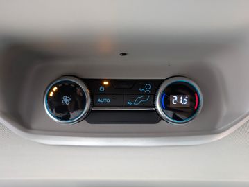 Ford Tourneo Custom Aut L1 Tit X 4WD Standheizung