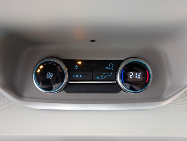 Ford Tourneo Custom Aut L1 Tit X 4WD Standheizung