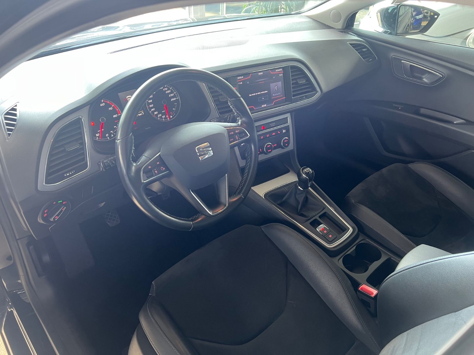 Fahrzeugabbildung SEAT Leon ST 1.4 TSI Style * 1.HAND *ALCANTARA*NAVI*