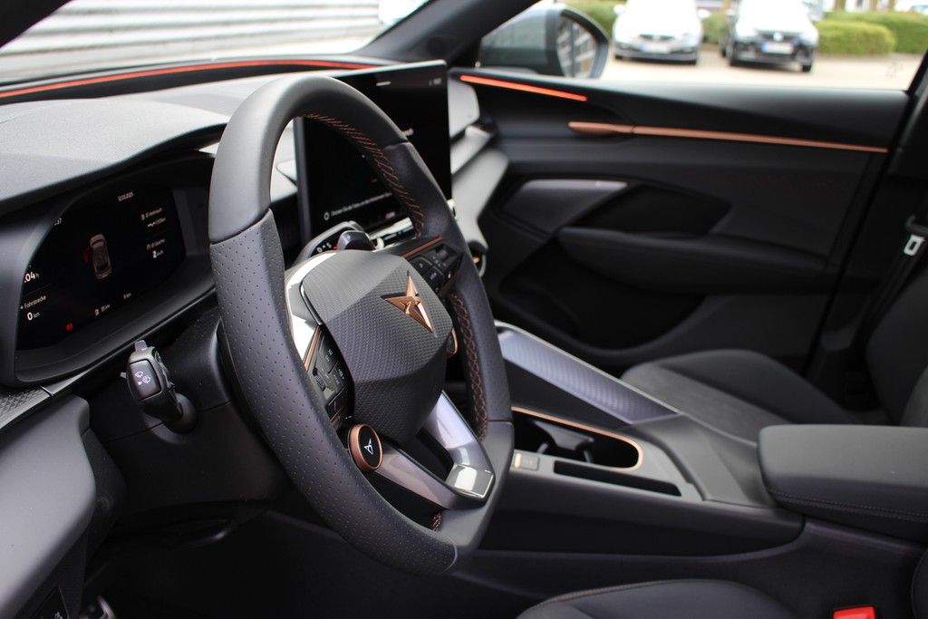 Fahrzeugabbildung CUPRA Terramar 2.0 TSI DSG 4Drive