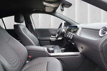 صورة 9 لـ 2023 Mercedes-BENZ EQA