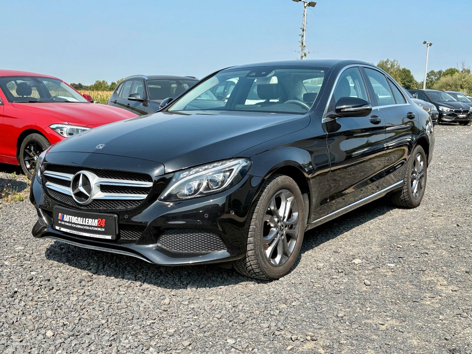 Fahrzeugabbildung Mercedes-Benz C 200 4Matic Aut. AVANTGARDE Navi LED GSD SPORTS