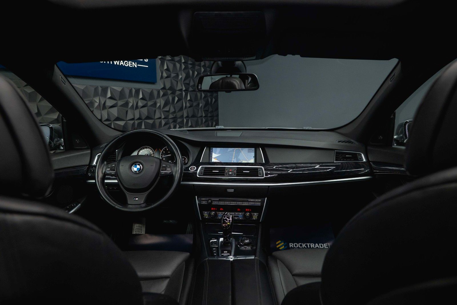 Fahrzeugabbildung BMW 550i xDrive Gran Turismo M-Sport *Pano*ACC*HU*