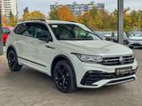 Volkswagen Tiguan Allspace 2.0 TSI DSG 4M R-Line 7S/PANO - Volkswagen Tiguan Allspace in Nürnberg