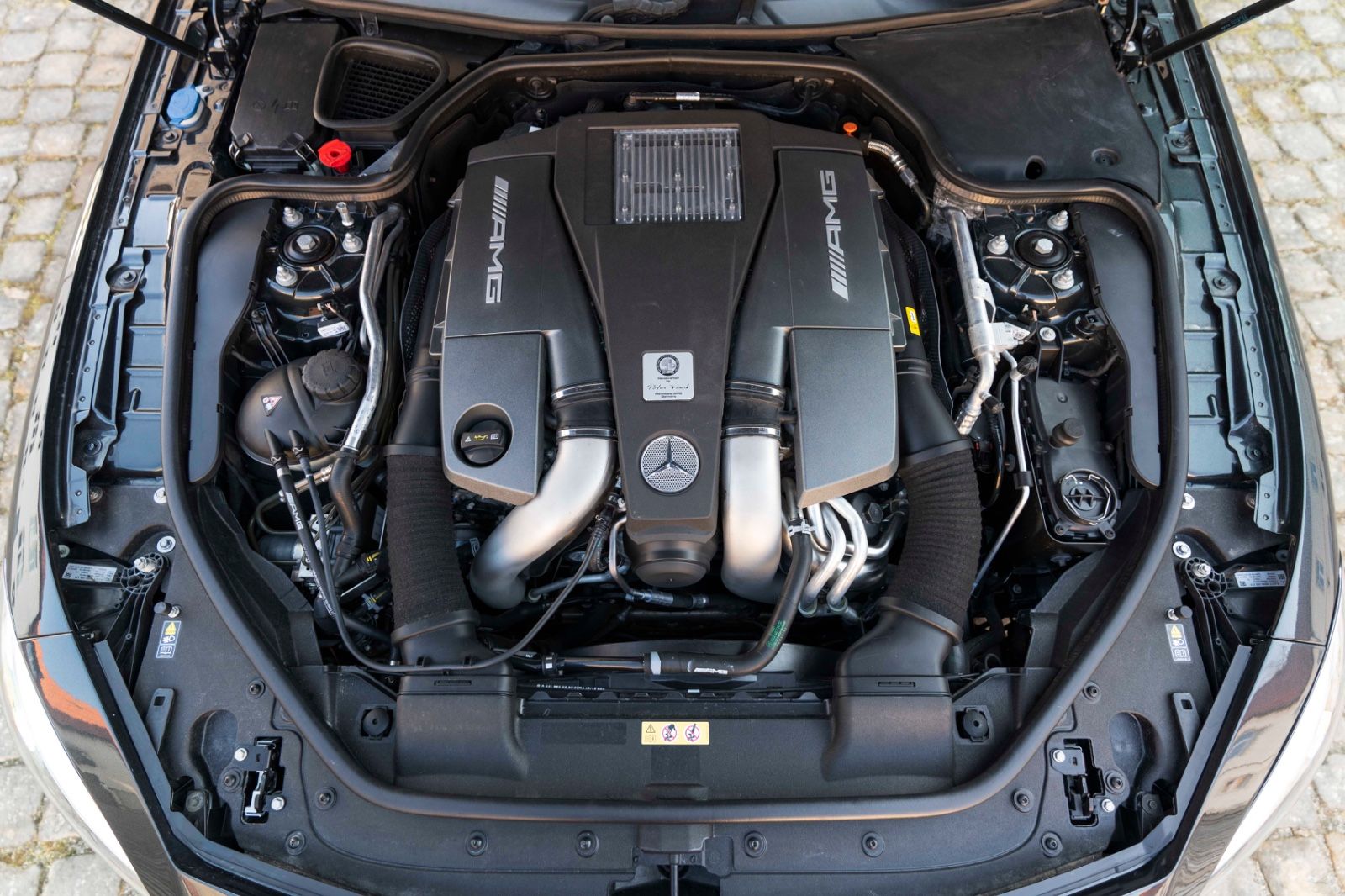 Fahrzeugabbildung Mercedes-Benz SL 63 AMG CARBON H&K KAM AIRSCRAF SOFT-CLOSE