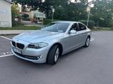 BMW 528i - - BMW 528 aus 2011: 528i