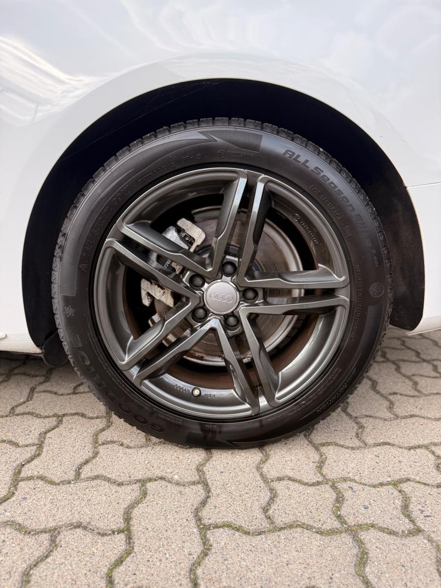 Audi A5 Coupe 2.0 TFSI SHZ Bi-Color Leder Motor Neu