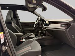 SKODA Kamiq Monte Carlo PANO 18"Ursa TravelAssist VZE SKODA Kamiq Monte Carlo PANO 18"Ursa TravelAssist VZE