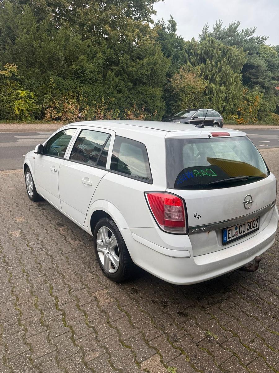 Opel Astra, 2009