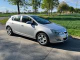Opel Astra Sports Tourer 1.4 ecoFLEX Edition Edition - Opel Astra aus 2010: Sports