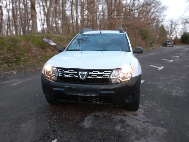 Dacia Duster 1.5 DCI, Klima, AHK, 8-Fach