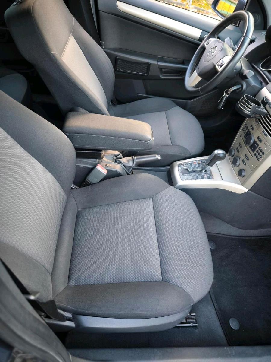 Opel Astra 2007 — photo 8