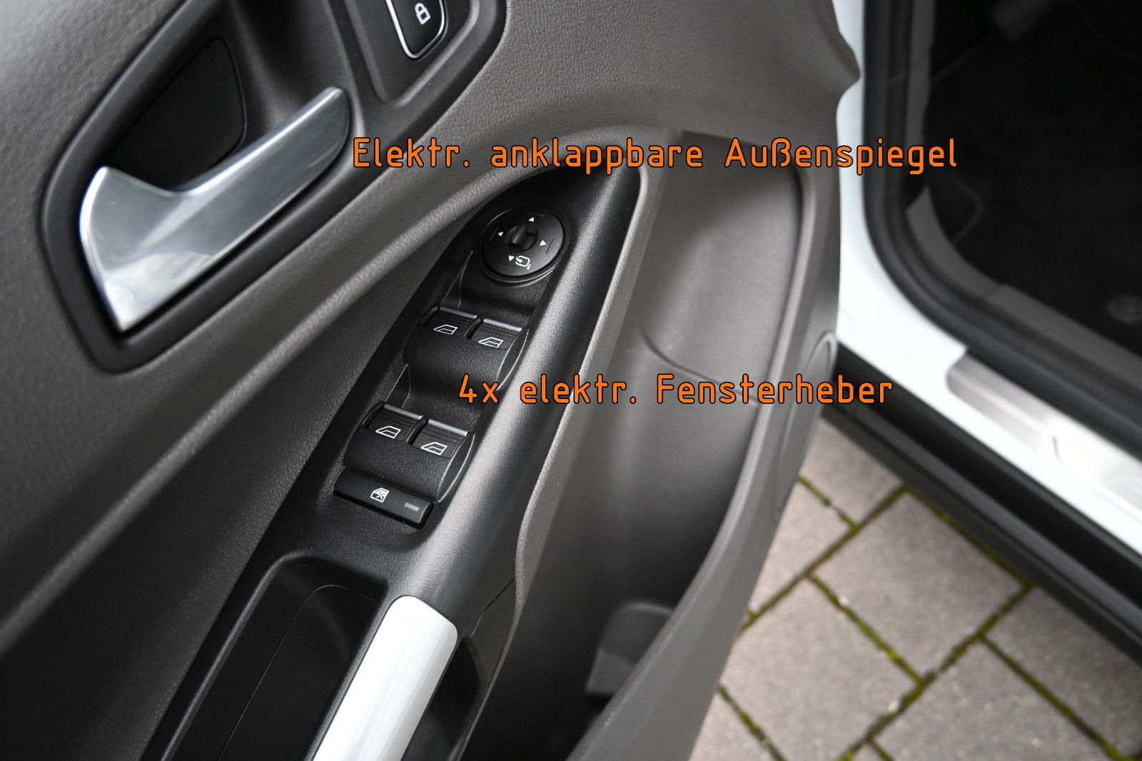 Fahrzeugabbildung Ford Grand Tourneo Connect 1.5 Eco Active °AHK°STHZ°