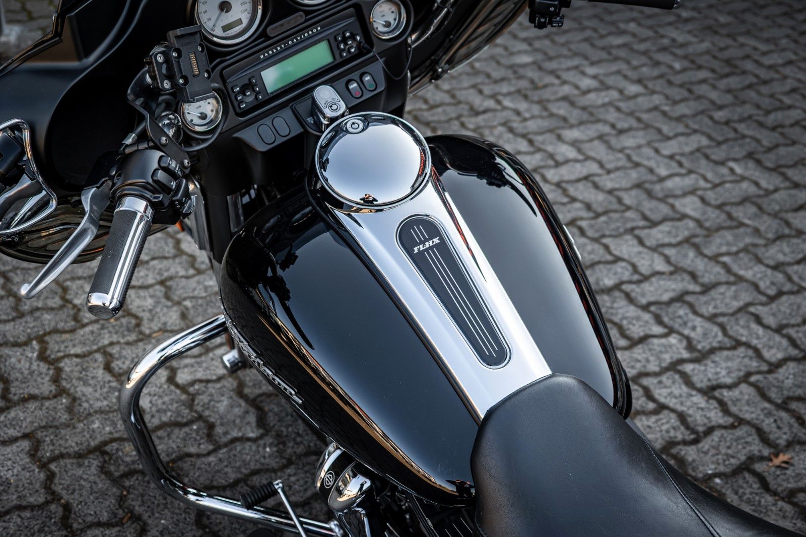 Fahrzeugabbildung Harley-Davidson FLHX Street Glide 103 cui - KERN-AUSPUFF