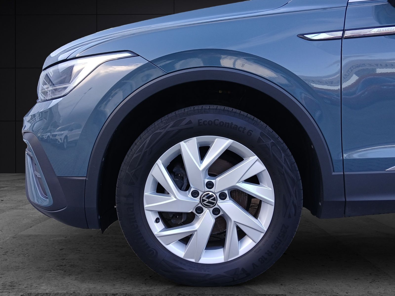 Fahrzeugabbildung Volkswagen Tiguan Allspace TDI Life DSG LED AHK Navi  ACC S