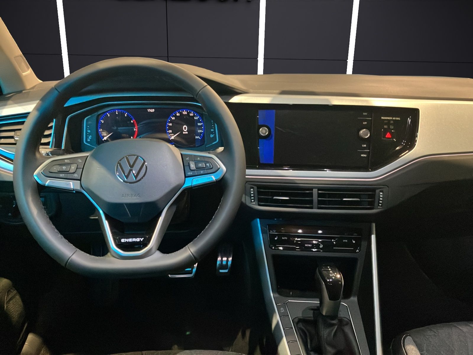 Fahrzeugabbildung Volkswagen Taigo Energy TSI DSG LED ACC SH RearView AppConn