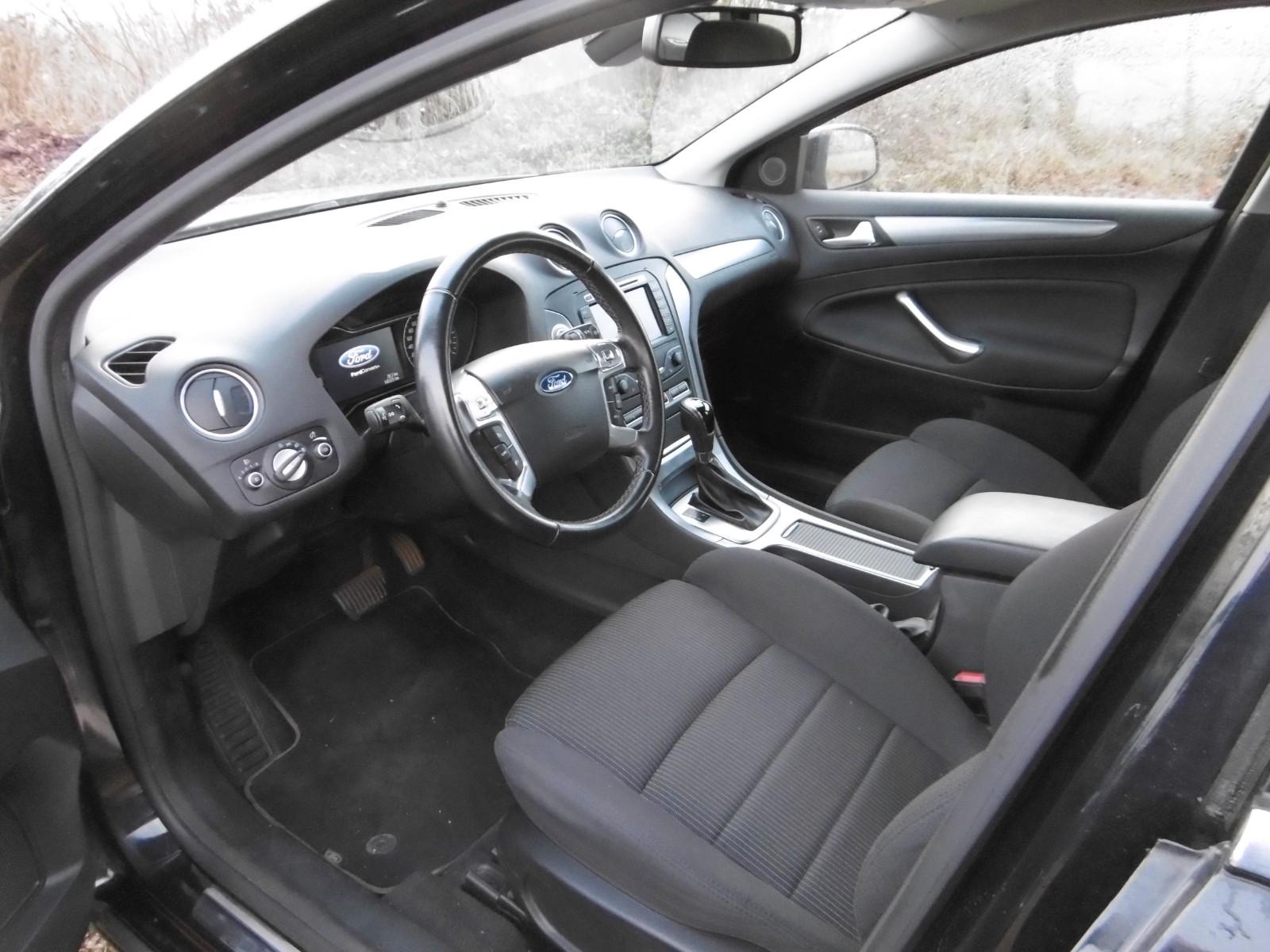 Ford Mondeo 2014 — photo 11