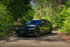 AUDI RS6 Avant*HU*PANO*MATRIX*AHK*SH*KERAMIK*360*B&O*