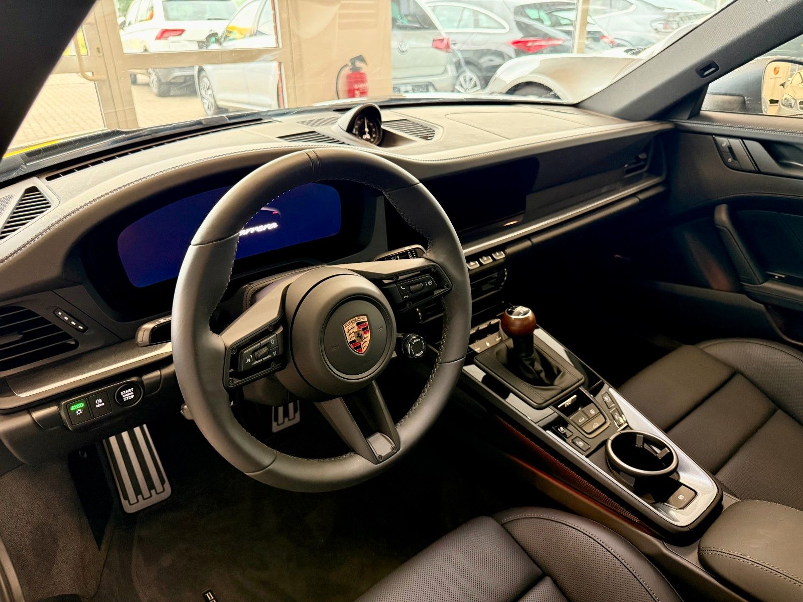 Fahrzeugabbildung Porsche 911 992 Carrera T SportDesign/Glasdach/Keyless