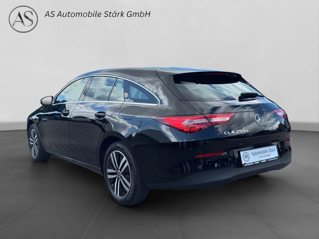 Fahrzeugabbildung Mercedes-Benz CLA 250 Shooting Brake e 8G-DCT+Navi+Spur+MBUX