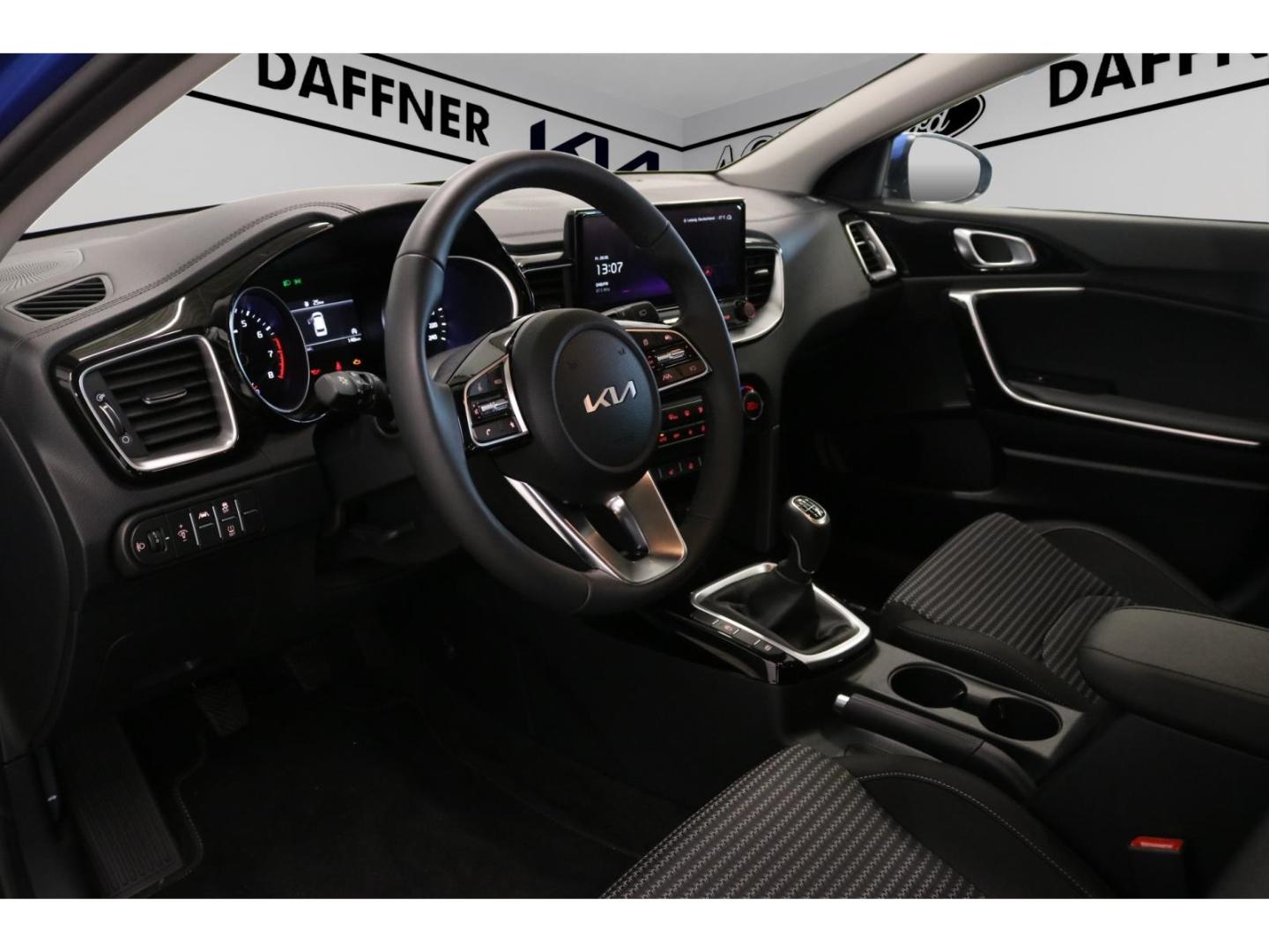 Kia Ceed_sw Vision Kamera PDC Navi SHZ Tempomat Alu