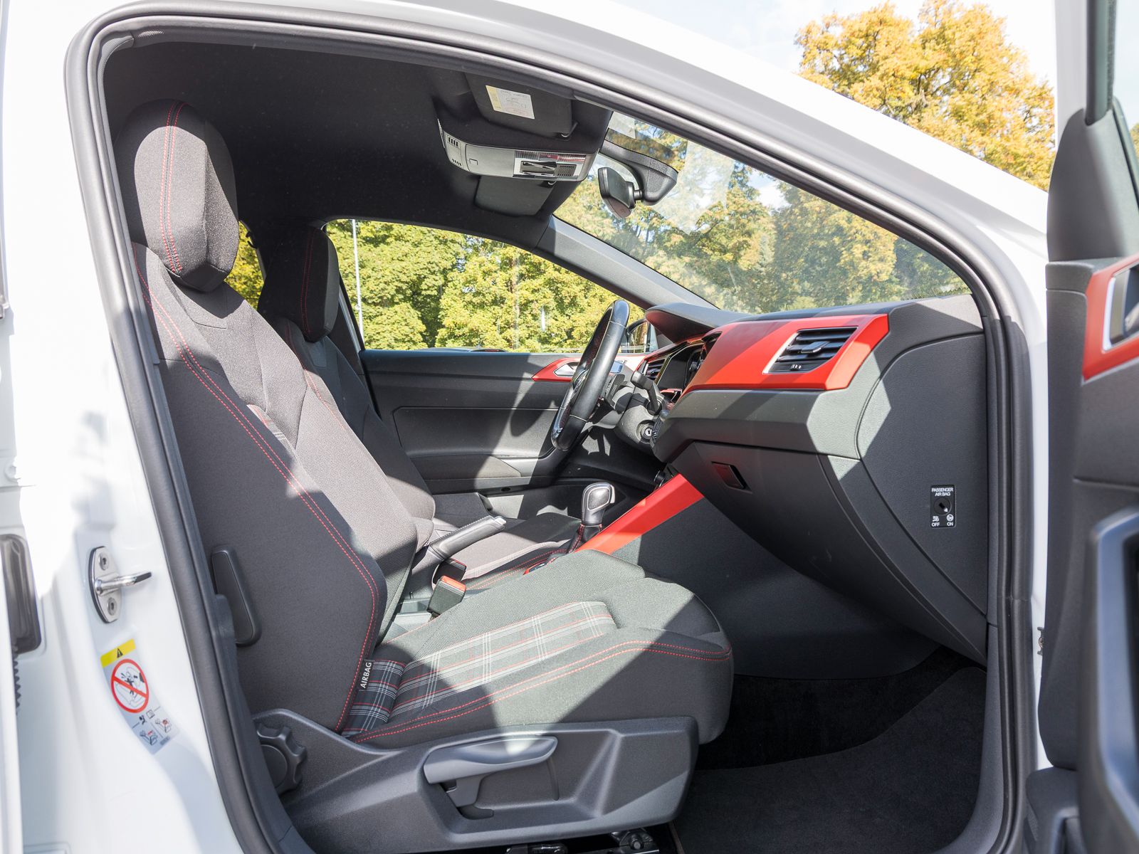 Volkswagen Polo 2.0 TSI DSG GTI NAVI LED ACC PDC SITZHZG imagem 3