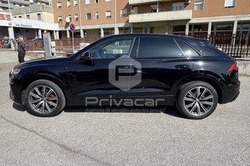 Audi Q8 - 8