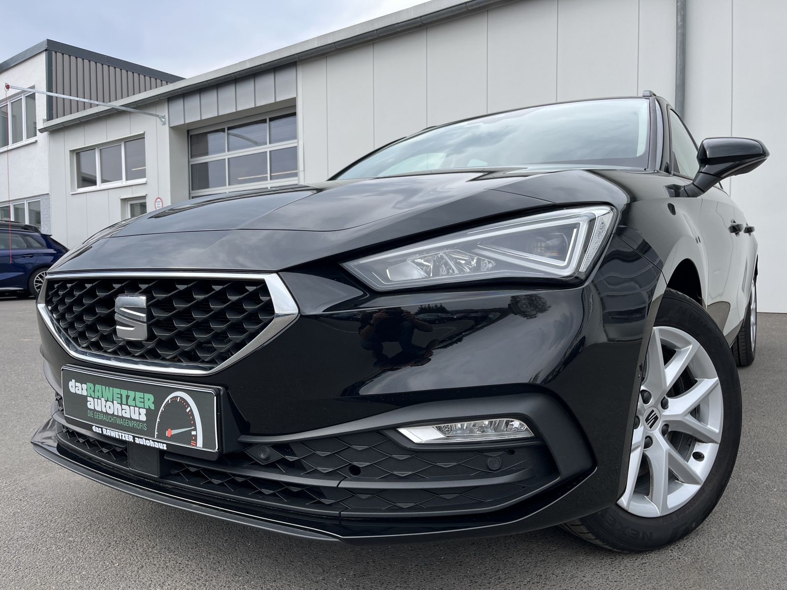 SEAT Leon SP 2.0 TDI DSG Style 97€ m.20% Anz. AHK Nav