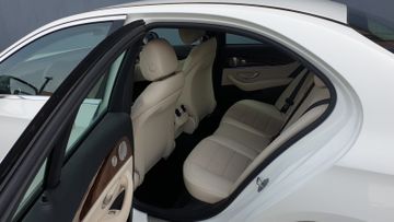 Mercedes E 200 - 9