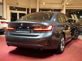 BMW 330d Sport Line*LED*Virtual*Navi* - BMW 330 mit Diesel-Antrieb: Limousine