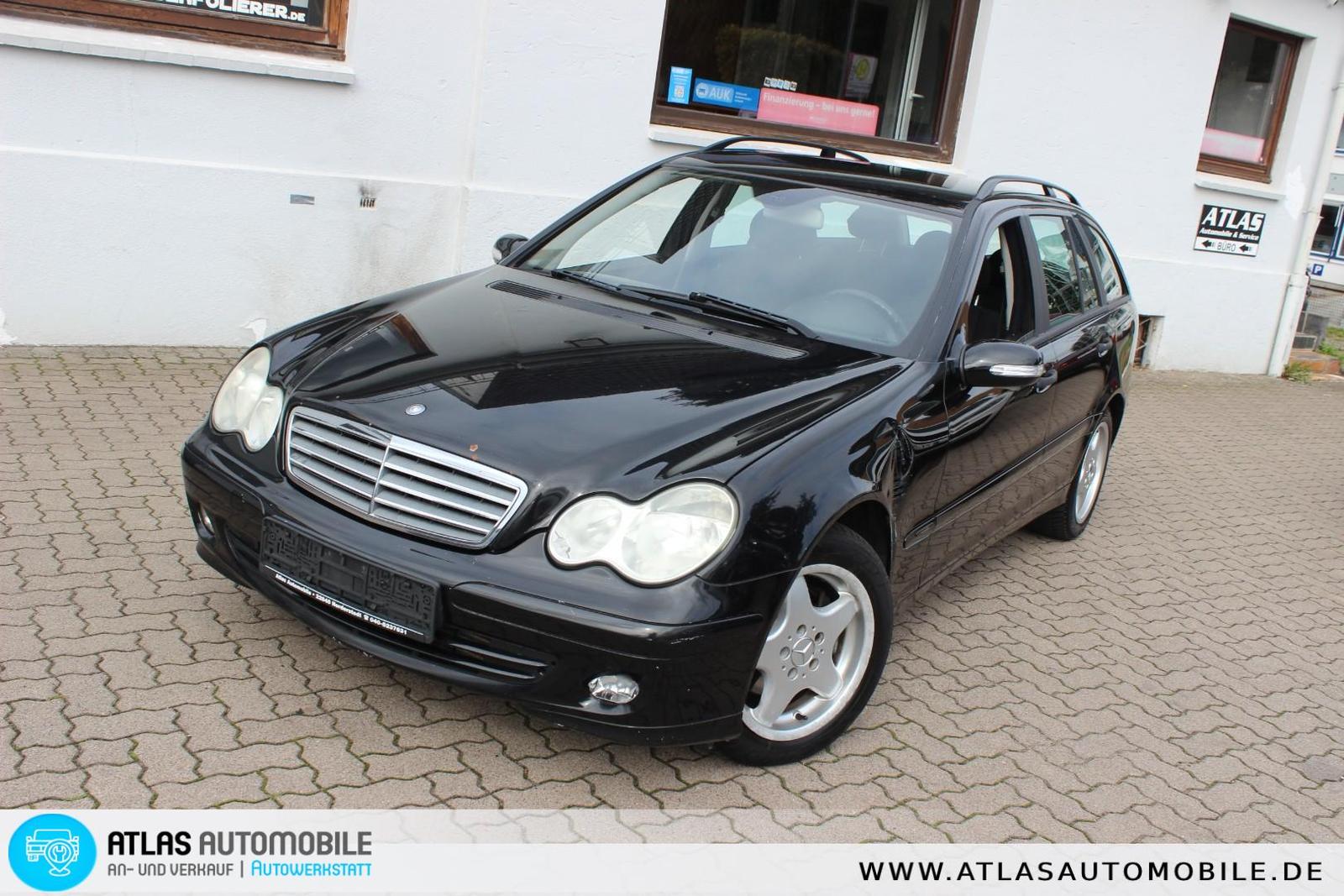 Mercedes-Benz C220 2004 — photo 12