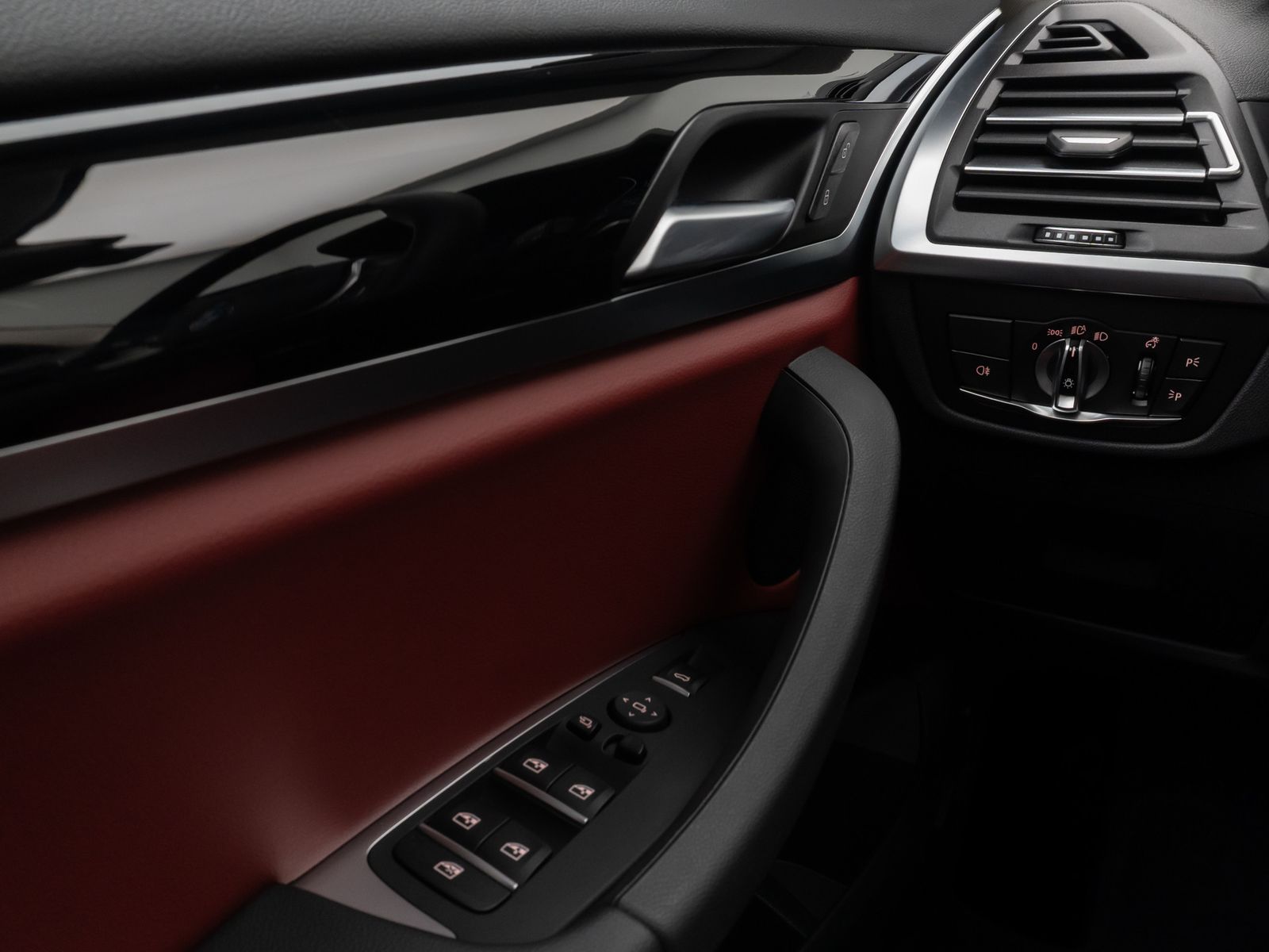 Fahrzeugabbildung BMW X3 xD20i Panorama 360°DAB LED Sport Leder 18Zoll