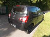 Renault Twingo Dynamique 1.2 KLIMA,BLUETOOTH, 113000 km - Renault Twingo Gebrauchtwagen in München